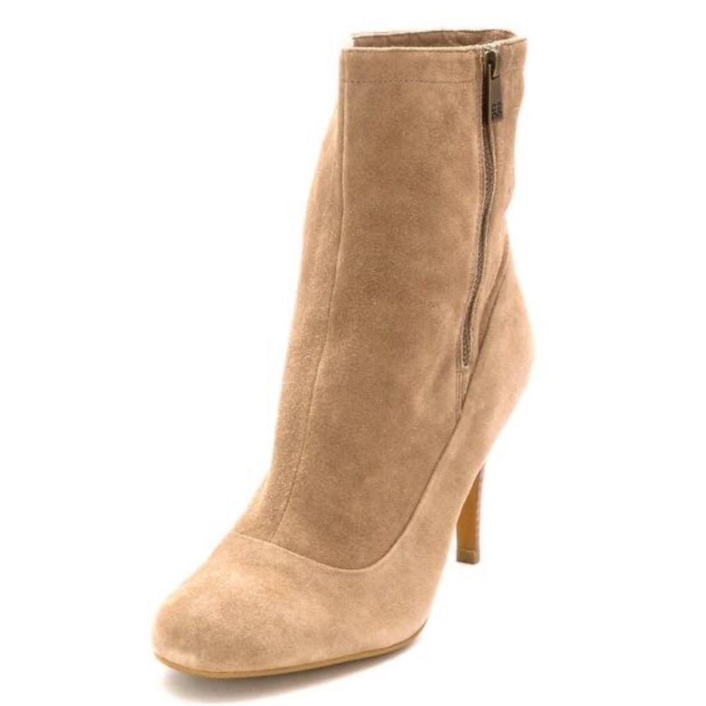 Coach Bethie Leather Boots - Perfect Condition - Size 8